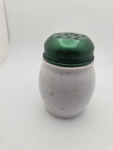 Coctelera de queso parmesano KRAFT vintage botella de cerámica blanca tapa de metal verde - Imagen 3 de 5