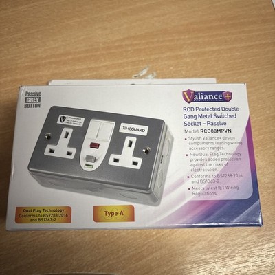 Time Guard Acel RCD geschützter Gang Metall geschaltete Doppelsteckdose Modell RCD08MPVN