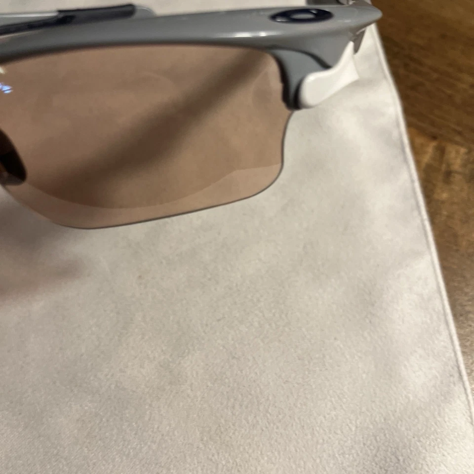 GAFAS DE SOL OAKLEY FAST JACKET RARAS Marcos antiniebla grises con lentes VR50 Iridio XL Foto 3 de 4