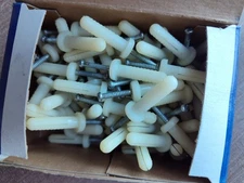 1/4" x 1" Nylon Hammer Nailin Concrete Anchor with Slotted Flat Head ( 100 PCs )