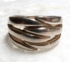 VINTAGE SOUTHWEST STERLING SILVER DESIGNED BAND RING  SIZE 7.5