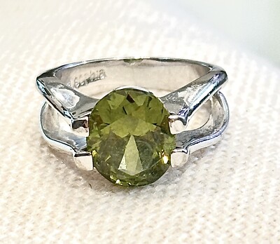 Lia Sophia Green Cut Crystal Solitaire Silver Tone Ring Size 8