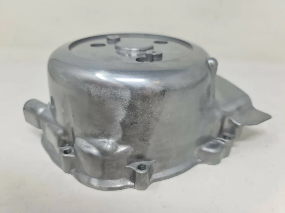 CARTER MOTORE COPERCHIO YAMAHA XS500 TX500 CRANKCASE COVER NEW 1H2-15411-00 - Immagine 3 di 4