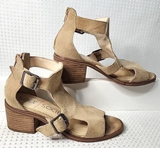 Women’s Sole Society TONNI Beige Suede Sandals Size 6M  Stacked Block Heel Buckl