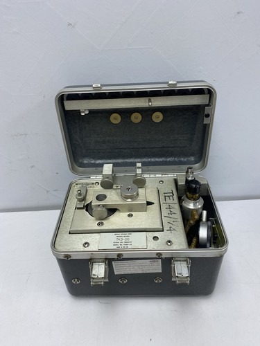 BENTLY NEVADA TK3-2G Portable Vibration Calibrator KIT Model No :14680-02