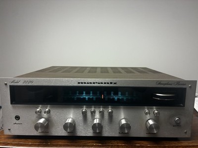 Marantz Model 2220 Vintage AM/FM Stereophonic Receiver