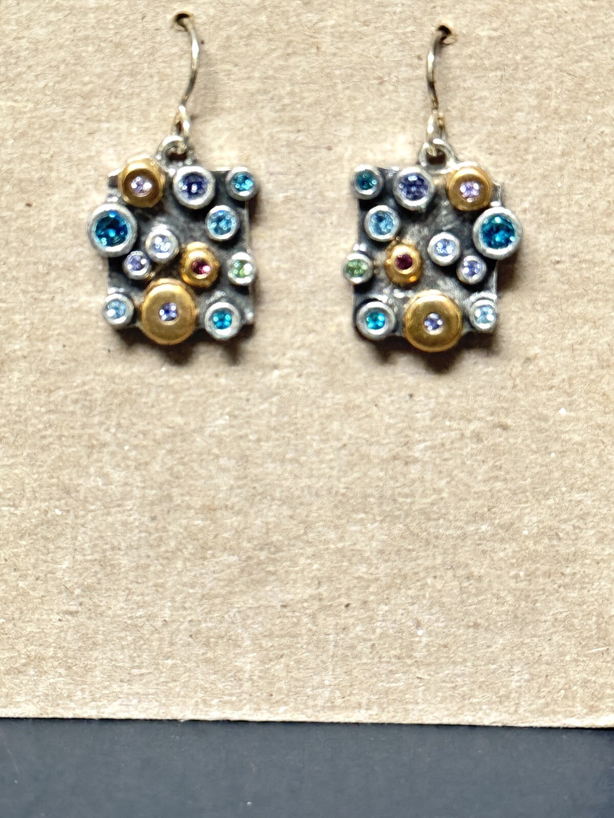 Picture 1 of 6