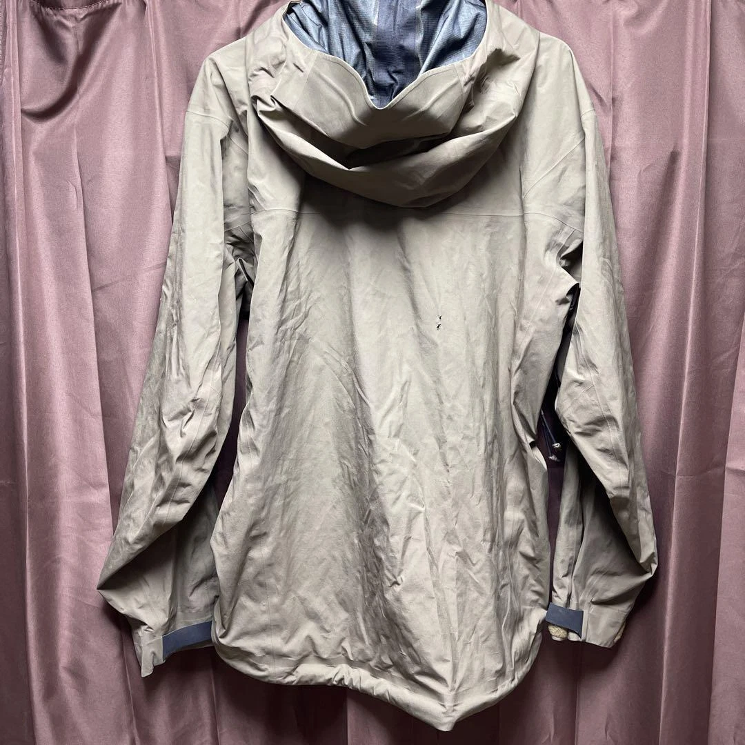 Used Arc'teryx Leaf Alpha Jacket LT Gen2 Mountain Parka Shell