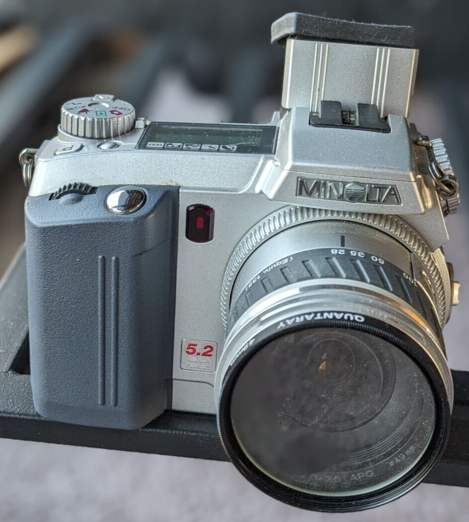 KONICA MINOLTA X-7 DG-7D デジタルカメラ 動作未確認 s