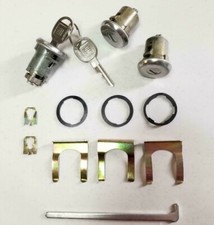New 1969-1970 Bonneville Catalina Door Trunk Lock Set- Original Gm Keys