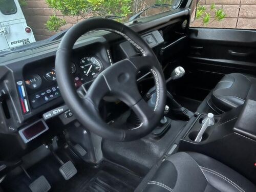 Land Rover Defender 90/110 92-97 MOMO NERO Black Steering Wheel Kit 1996+ - Picture 6 of 7