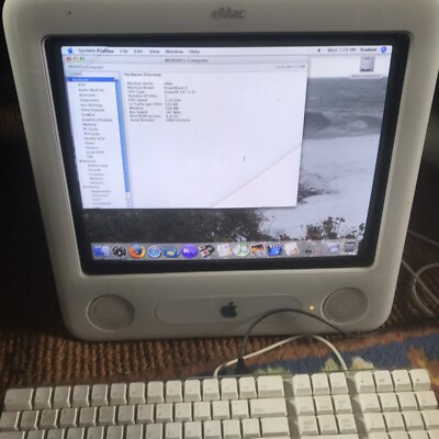 Vintage Apple eMac powerPC G4, a1002, all in one w/ keyboard