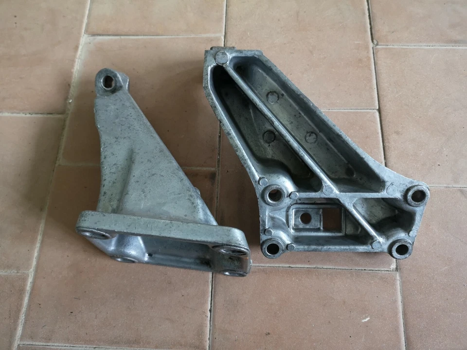 宝马 E28 520i 524td 525e 528e 发动机支架安装 左右套件 1175603 1127362 — 第 2/4 张图片