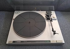 Yamaha P-300 Direct Drive Plattenspieler mit ...