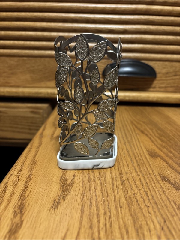 NEW, Bath & Body Works, Dogwood Flower With Marble Base,  Soap Holder ￼
