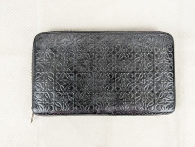 Authentic Loewe Black leather Anagram zip-around long wallet Made in Spain