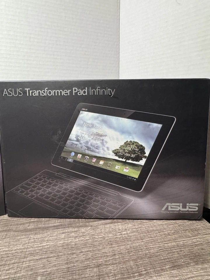 ASUS Transformer Pad Infinity TF700T please read description! Does not power on  - Image 2 of 4