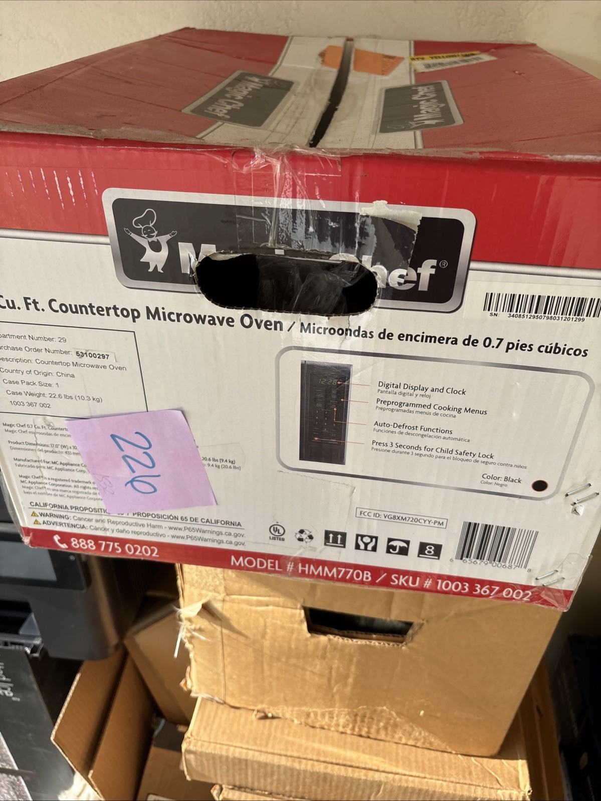 SALE - Magic Chef 0.7 cu. ft. 700-Watt Countertop Microwave in Black HMM770B2