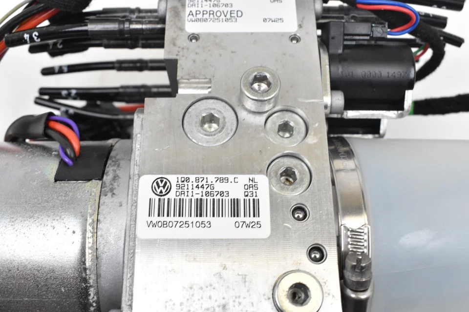 2007-2016 Volkswagen Eos Convertible Top Hydraulic Motor Lift Pump OEM 1Q0871789 - Image 4 of 4