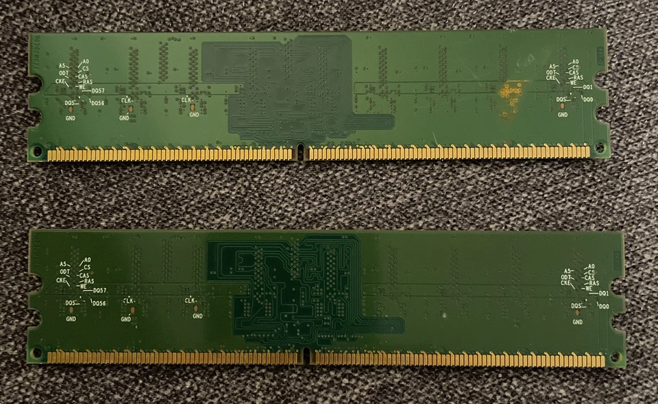 HYS64T64000HU-3.7-A Infineon 512MB PC2-4200 DDR2-533MHz CL4 240-Pin DIMM Module - Image 2 of 2