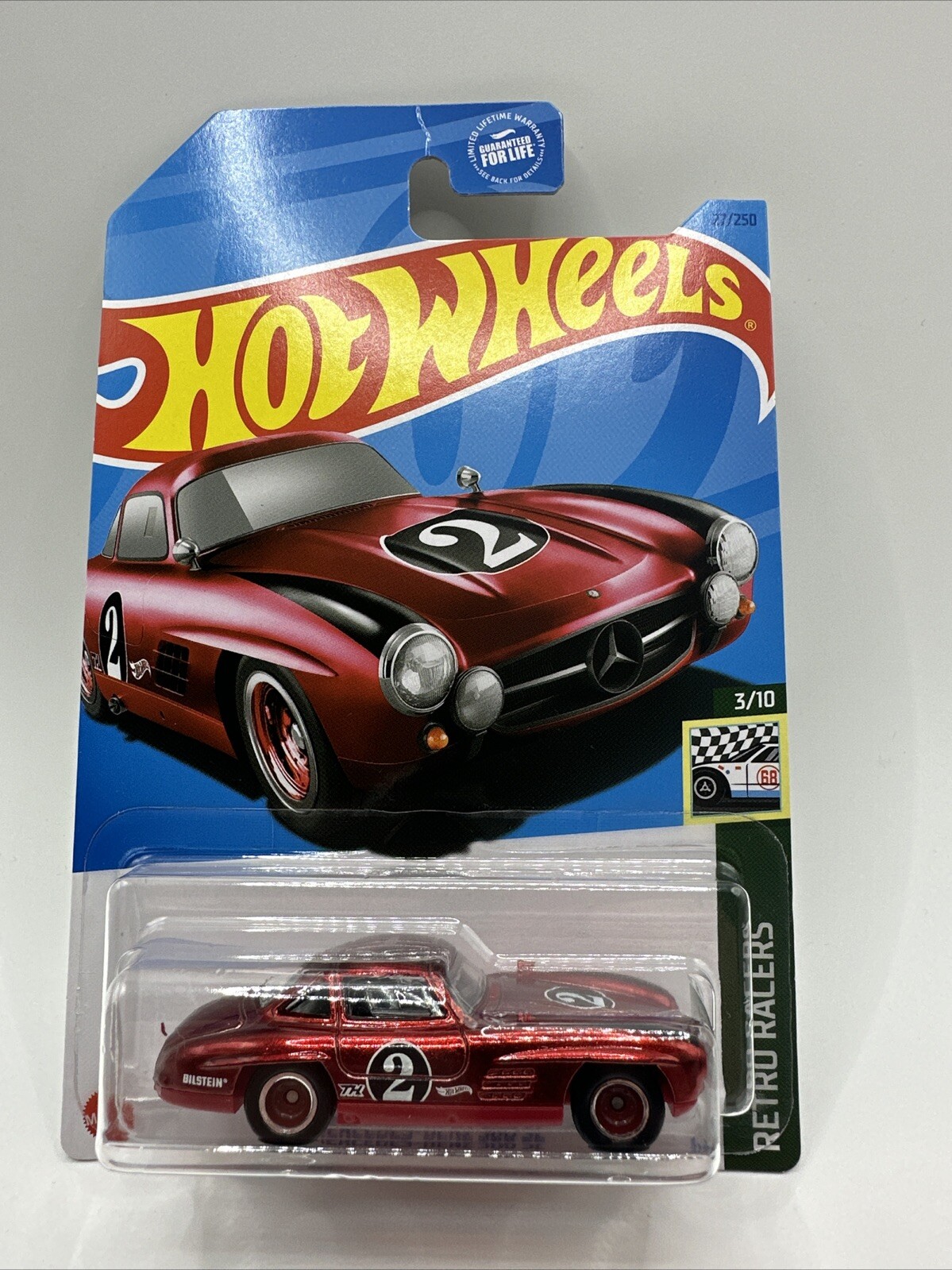 Hot Wheels Super Treasure Hunt Red 2021 Mercedes - Benz 300 SL Retro Racers 3/10