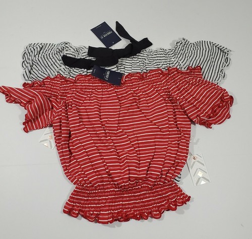 Forever 21 Bundle of 2 Knit Top off the 