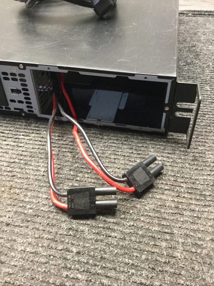 *FOR PARTS* LIEBERT ONLINE UPS 2000VA GXT2-2000RT120 (No Battery, Tray, Bezel) - Image 2 of 4