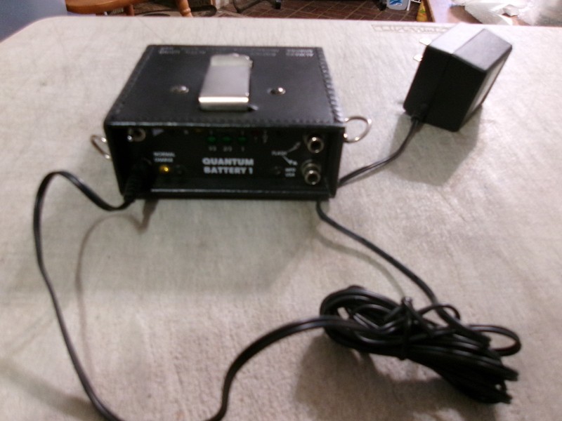 QUANTUM INSTRUMENTS QUANTUM BATTERY WITH CHARGER ADAPTER