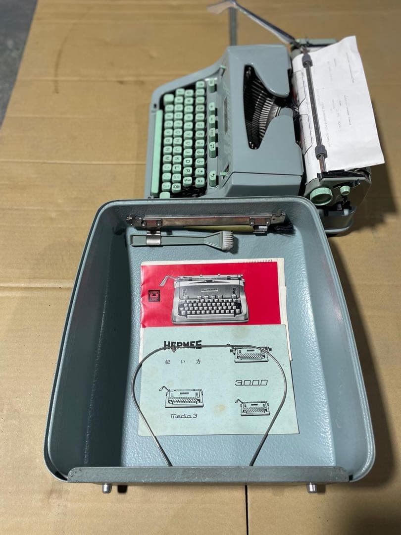昭和レトロHERMES3000 ヘルメス タイプライター パイヤール社