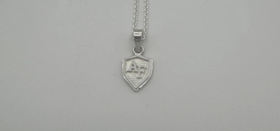 Collar colgante pequeño de plata .925 Dayna Designs Air Force Falcons Foto 4 de 4