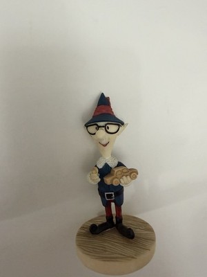 Enesco Rudolph and the Island of Misfit Toys Tall Elf Figurine 2002  