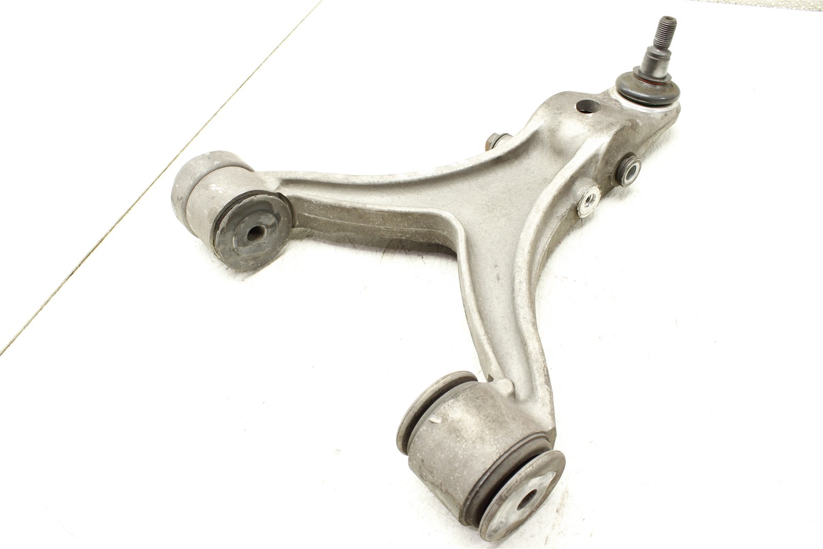 2008-2015 Maserati GranTurismo Front Left Control Arm 206581 08-15