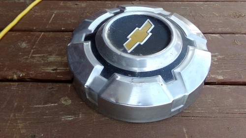 VINTAGE 1967-72 CHEVY 1/2 TON TRUCK 10.5 DOG DISH POVERTY HUBCAP C10 - Picture 3 of 4