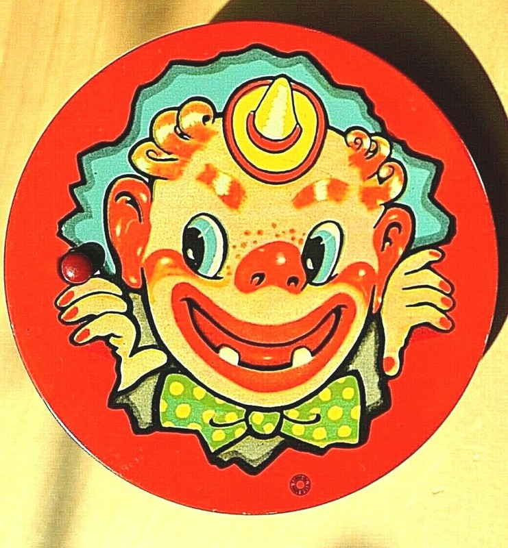 Vintage (T.CONN) Made In USA - RATCHETING Tin NOISE MAKER - STRANGE CLOWN FACE