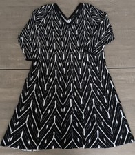 Lane Bryant dress Black & White Knit Midi Fit & Flare Sweater dres V-neck  18-20