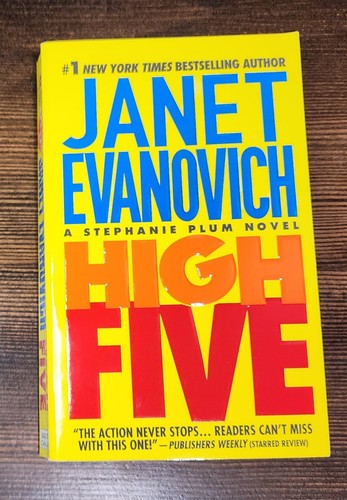 High Five (Stephanie Plum No. 5) By Janet Evanovich – Hardcover Mystery In Very Good Condition