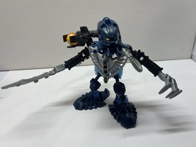 LEGO BIONICLE: 6 Armed Mutated Ehlek 8920 Titan MOC + 2 Mahri Matorans