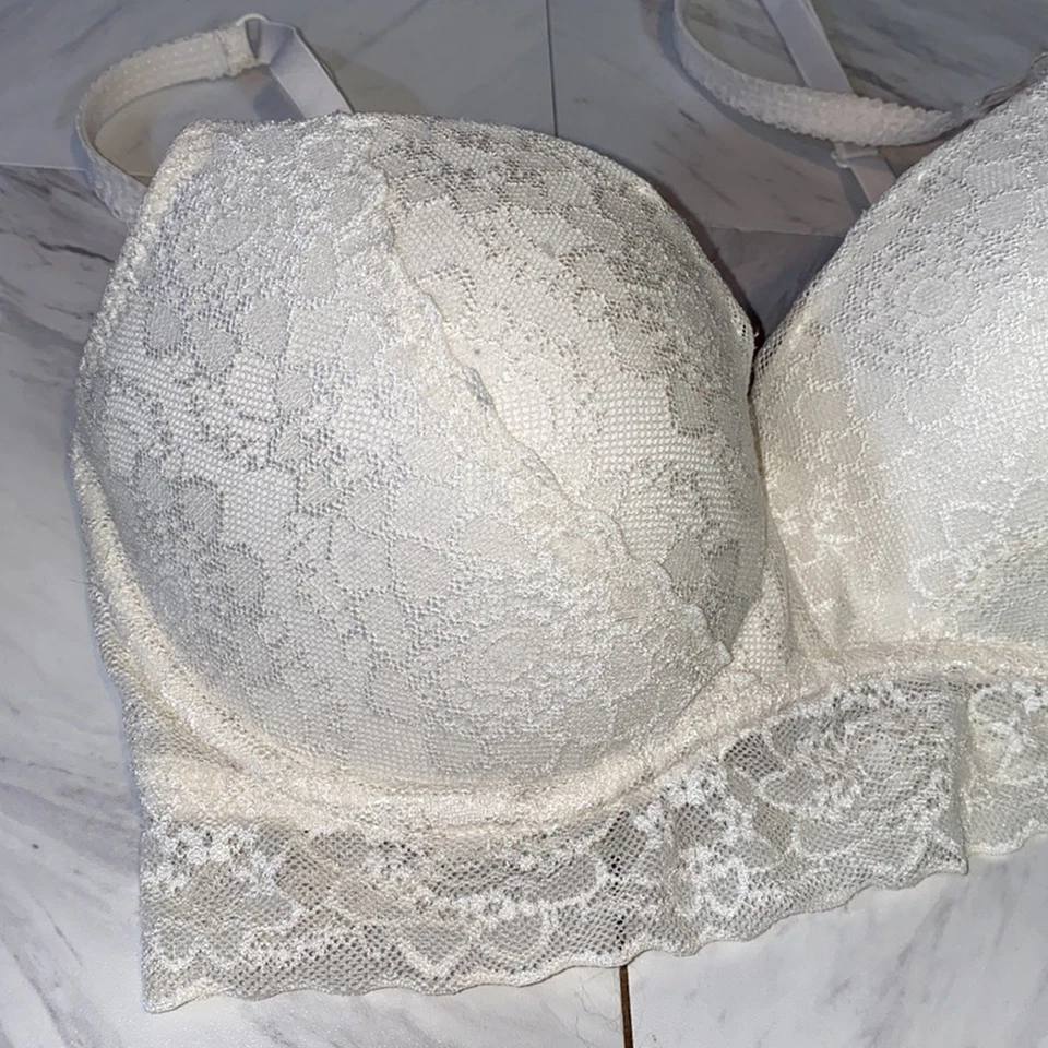 PINK Victoria's Secret 蕾丝文胸小号 — 第 2/4 张图片