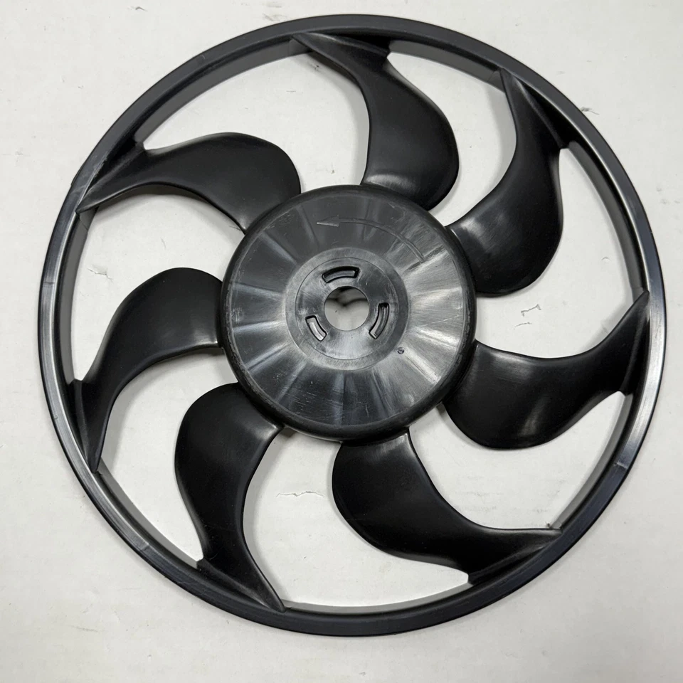 Лезвие правостороннего вентилятора охлаждения для Chevrolet Pontiac 2006 2007 2008 годов выпуска от оригинального производителя 19129814 - Изображение 2 из 4