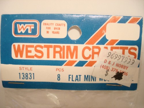 9 Packages Vintage Westrim Crafts Flat Mini Wood Shape Style 13831 PIGS - Picture 5 of 12