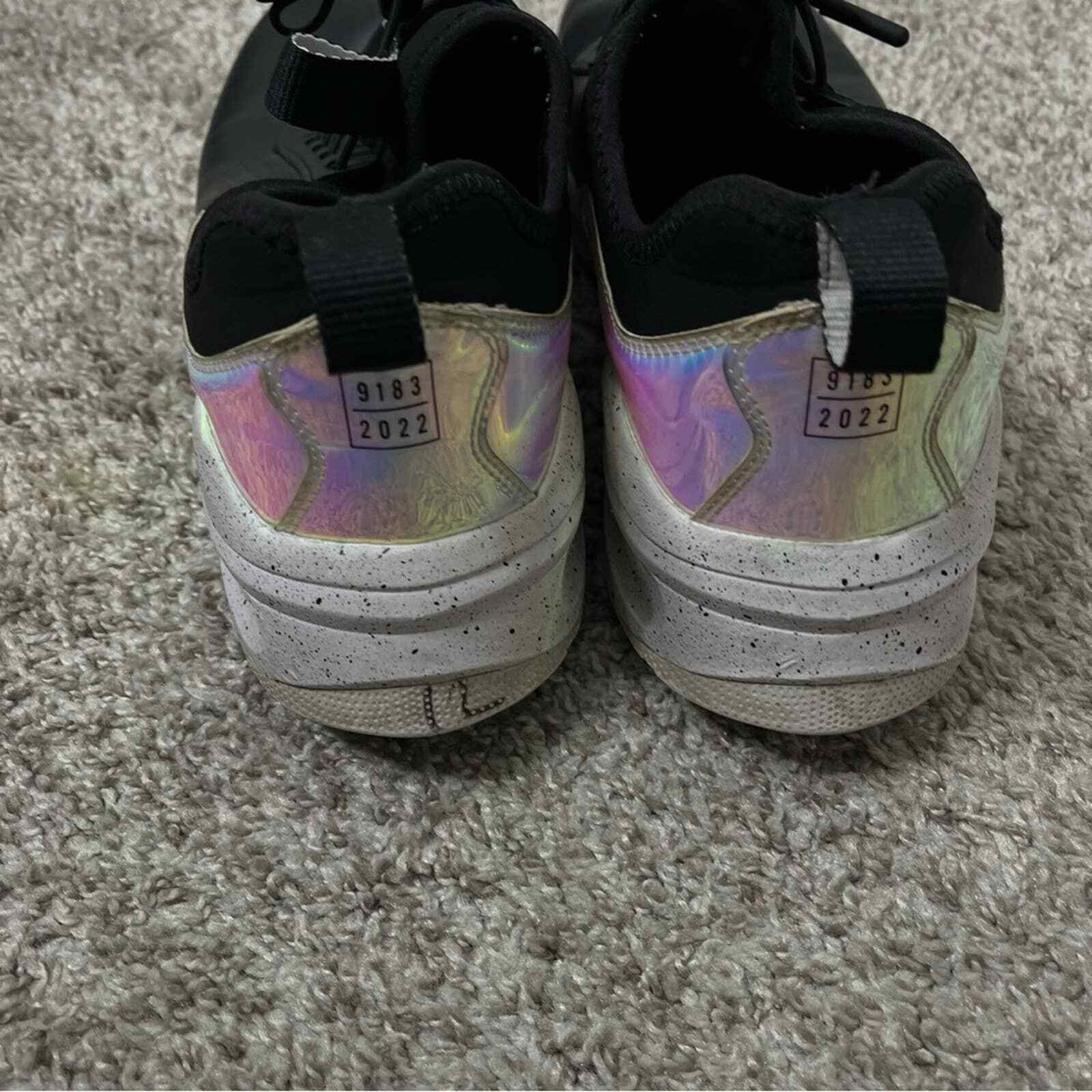 Clove Limited Edition 2022 Black Holographic Nursing … Gem