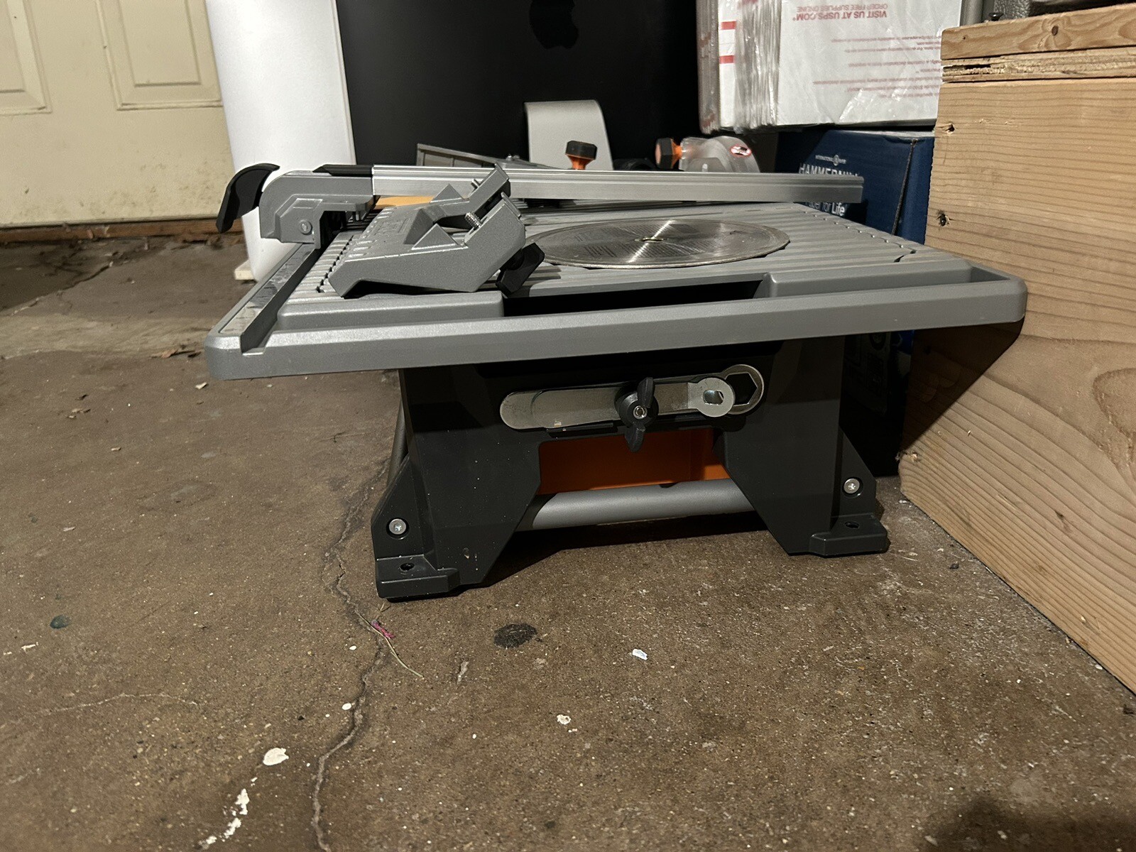 RIDGID R4021 7 inch 6.5Ah Table Top Wet Tile Saw With 5/8 Arbor Diamond