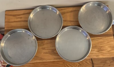 Set Of Four (4) Good Retro 9'' dia Round Tin Steel Vintage Cake Pans