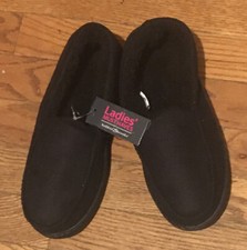 Bobbie Brooks Womens NEW Black House Shoes Flats Size 6-7 Inner Faux Fur NWT 400