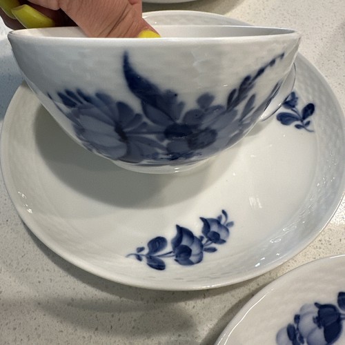 Vtg. Royal Copenhagen Denmark Blue Flowers Braided 2 5/8" Cup & Saucer 10/8261 - Picture 16 of 17