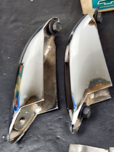 SET GM NOS 1971-1973 Chevrolet Vega GT FRONT REAR Bumperettes Bumper Guards - Picture 3 of 9