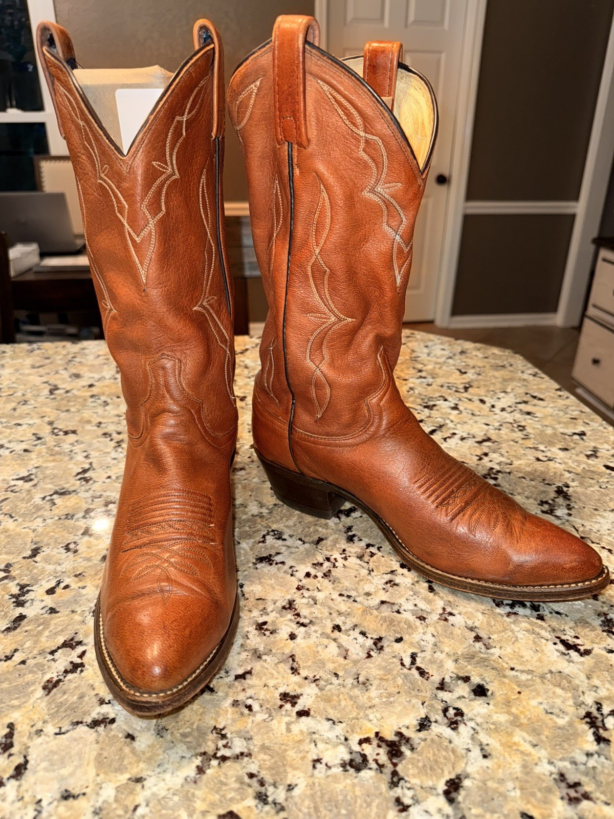 Vintage Dan Post Cowboy Boots Mens 9 D Brown Caramel Leather USA Western Rodeo