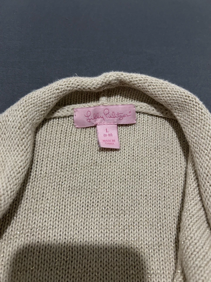 Свитер-жилет Lilly Pulitzer для девочек бежевый мини Abbott золотистый металлик размер L 8-10 - Изображение 2 из 4