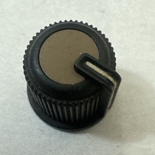 Vintage PEAVEY Stereo Powered MIXING CONSOLE - Replacement Knob - Picture 5 of 5