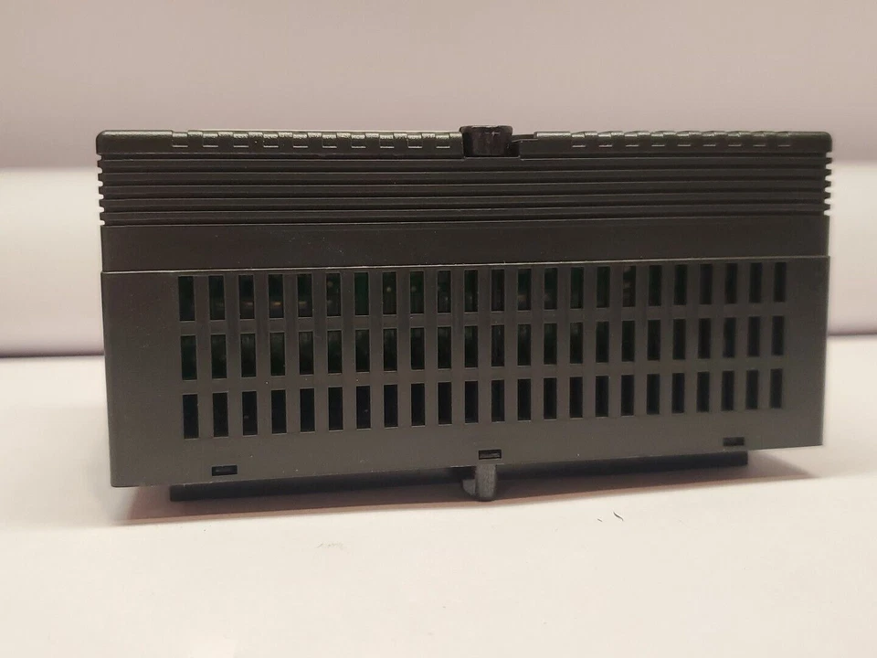 Módulo de entrada GE Fanuc IC200MDL640B VersaMax 24vdc 16PT ENVÍO RÁPIDO  Foto 3 de 4